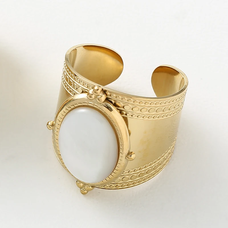 Bague avec pierre naturelle pierre de lune ajustable or