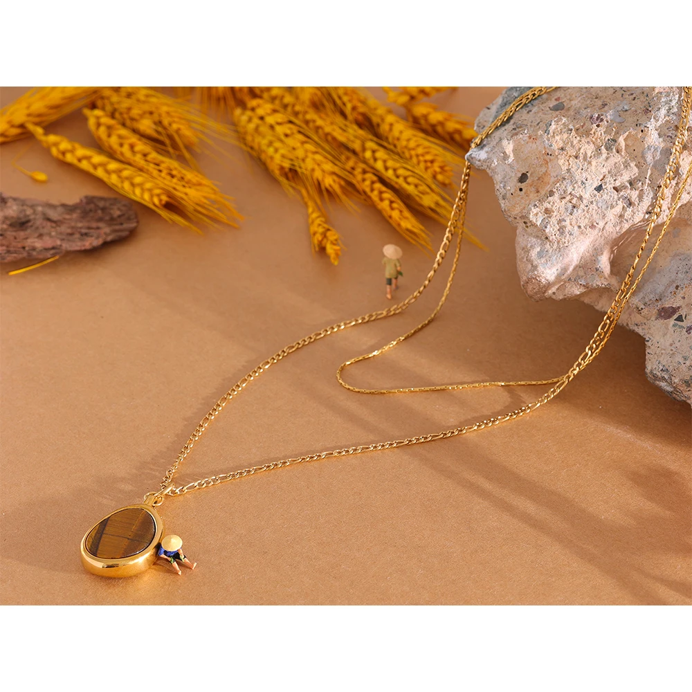 Double collier doré avec pendentif oeil de tigre