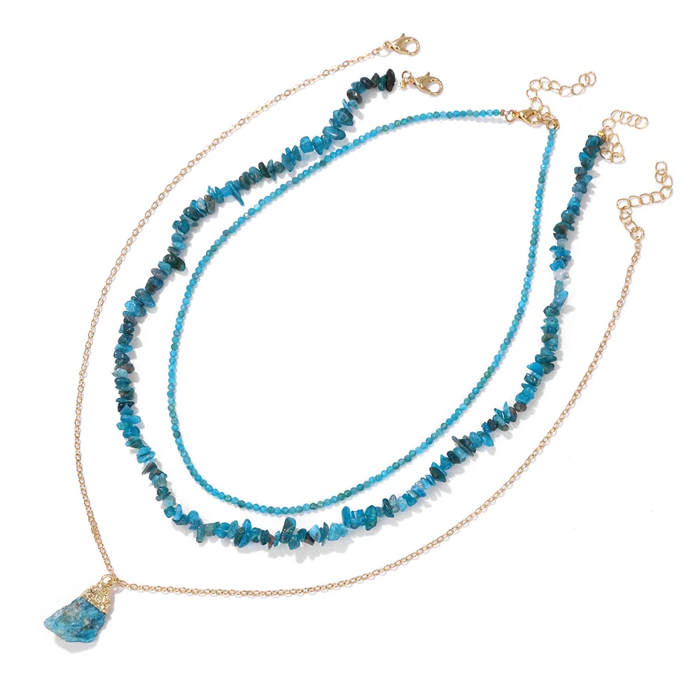 Triple collier de pierres naturelles turquoises
